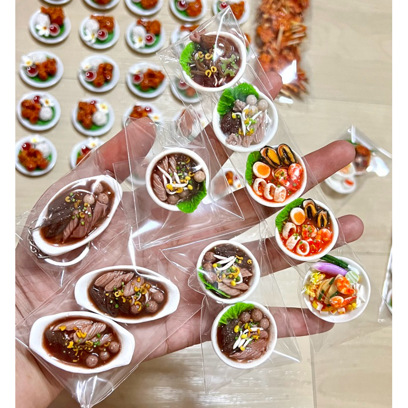 อาหารจิ๋ว กิ๊บ แม่เหล็กติดตู้เย็น  พวงกุญแจ ราคา/ชิ้น 3cm