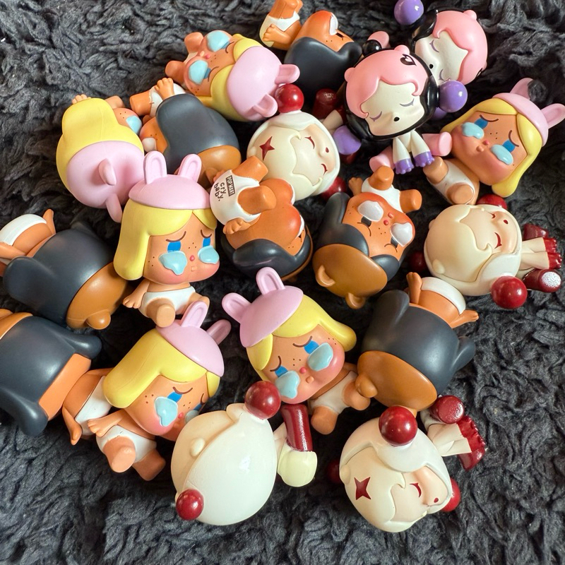 POPMART POPBEAN Sitting