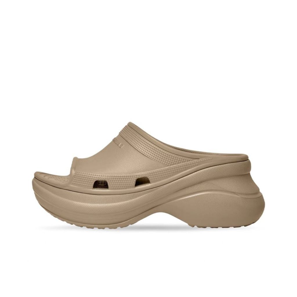 Balenciaga  รองเท้าแตะเย็น Crocs ก้นหนา แฟชั่น Sandals น้ำหนักเบาและสะดวกสบาย