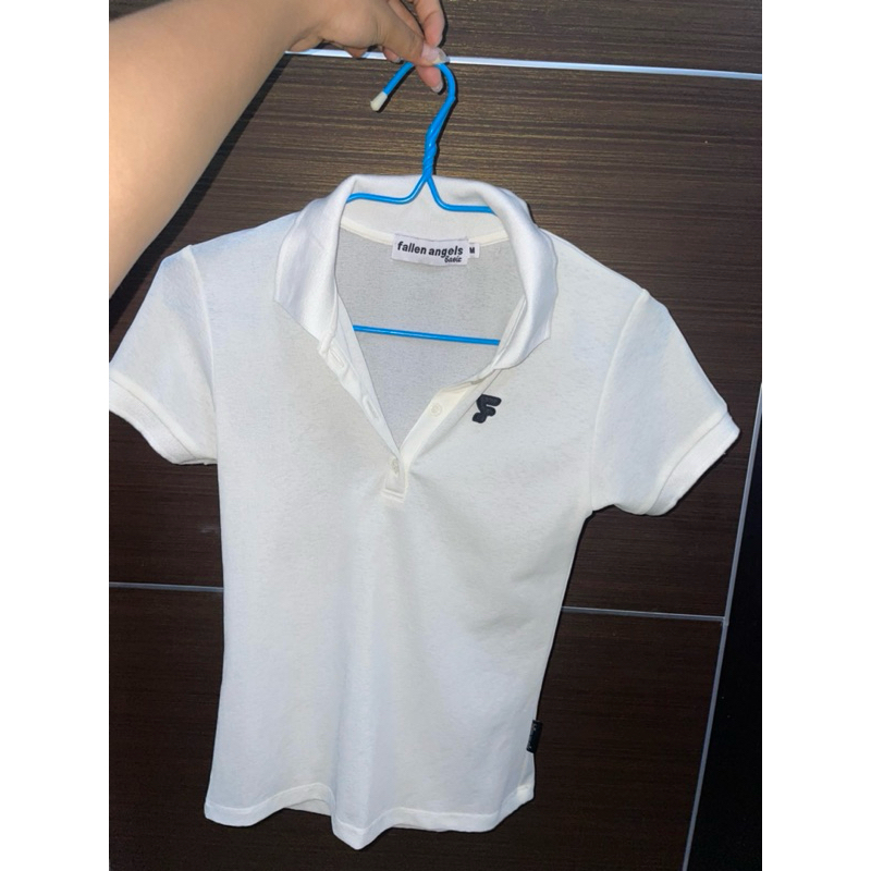 Fallen angels เสื้อครอป Size M ใส่ครั้งเดียวไม่มีตำหนิ