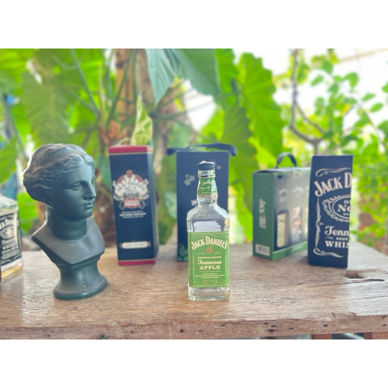 ขวดเปล่า Jack Daniel's APPLE 70 cl (ไม่มีกล่อง)