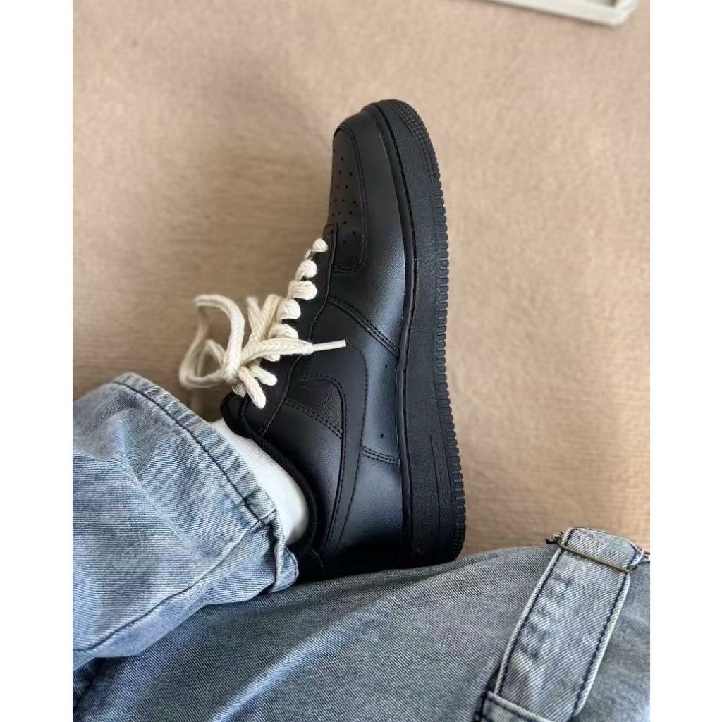 （ของแท้ 100%）  N IKE AIR Force 1 Low'07 รองเท้าผ้าใบสำหรับผู้ชายและผู้หญิงหลายสีให้เลือก