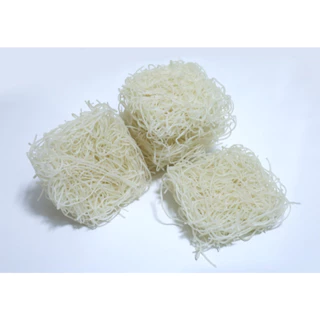 [ ซื้อชิ้นที่ 2 ครึ่งราคา เหลือ 47.- ] ทรีเลดี้ เส้นขนมจีนอบแห้ง ชนิดก้อน 454g. (1ห่อ)