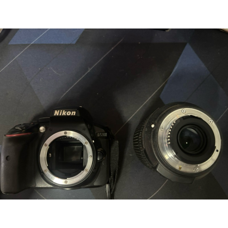 กล้องถ่ายรูป Nikon D5300 พร้อมเลนส์ระยะ 18-140mm (มือสอง)