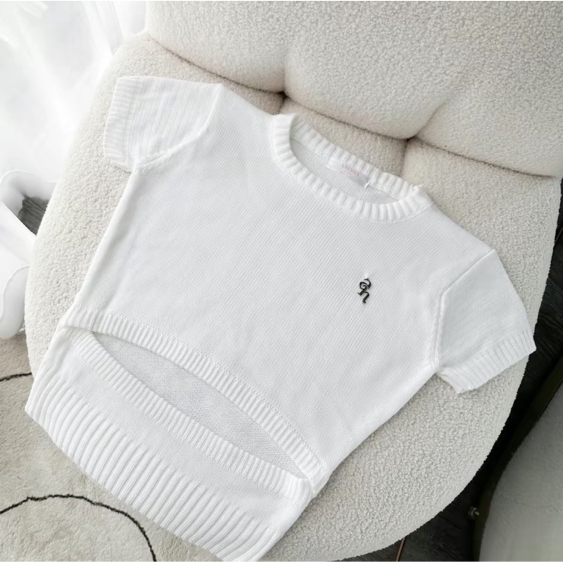 เสื้อยืดไหมพรม แหวกเอว จาก Anona story 🔥🔥