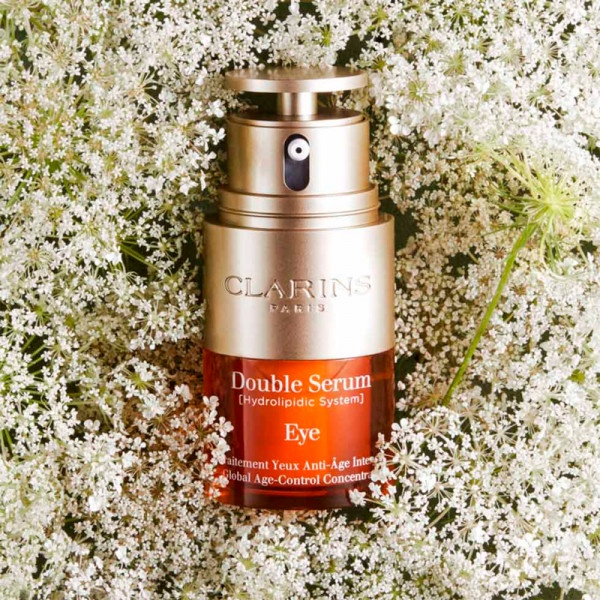 รุ่นใหม่มาละค่า ลด 35% ครีมบำรุงผิวรอบดวงตา Clarins Double Serum Eye 20ml