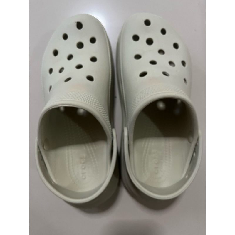รองเท้า crocs size M6/W8 (เท้าประมาณ size 38)