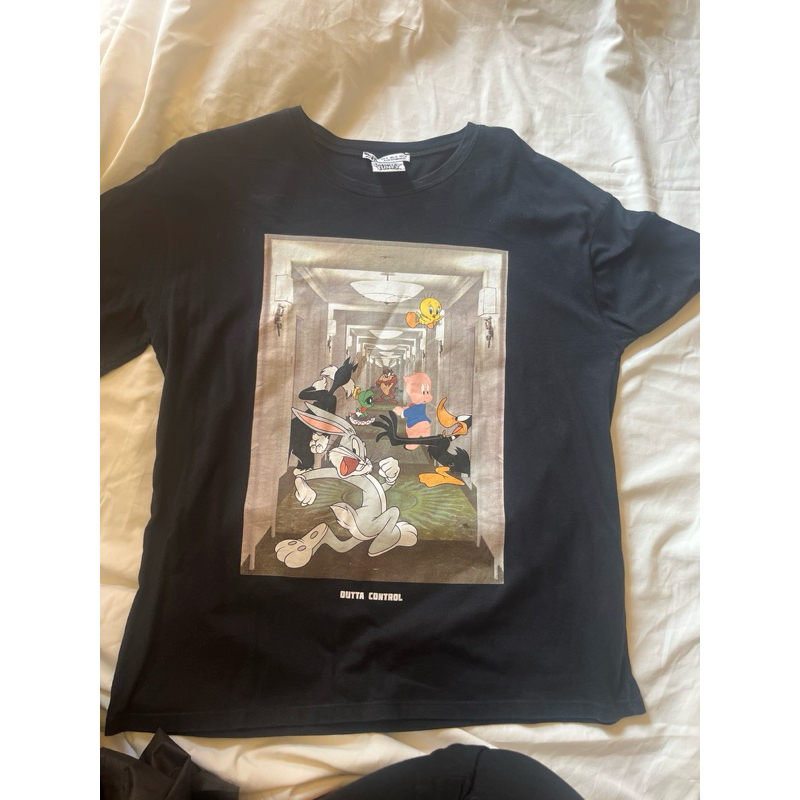 เสื้อยืดมือสองzaraเสื้อมือสอง