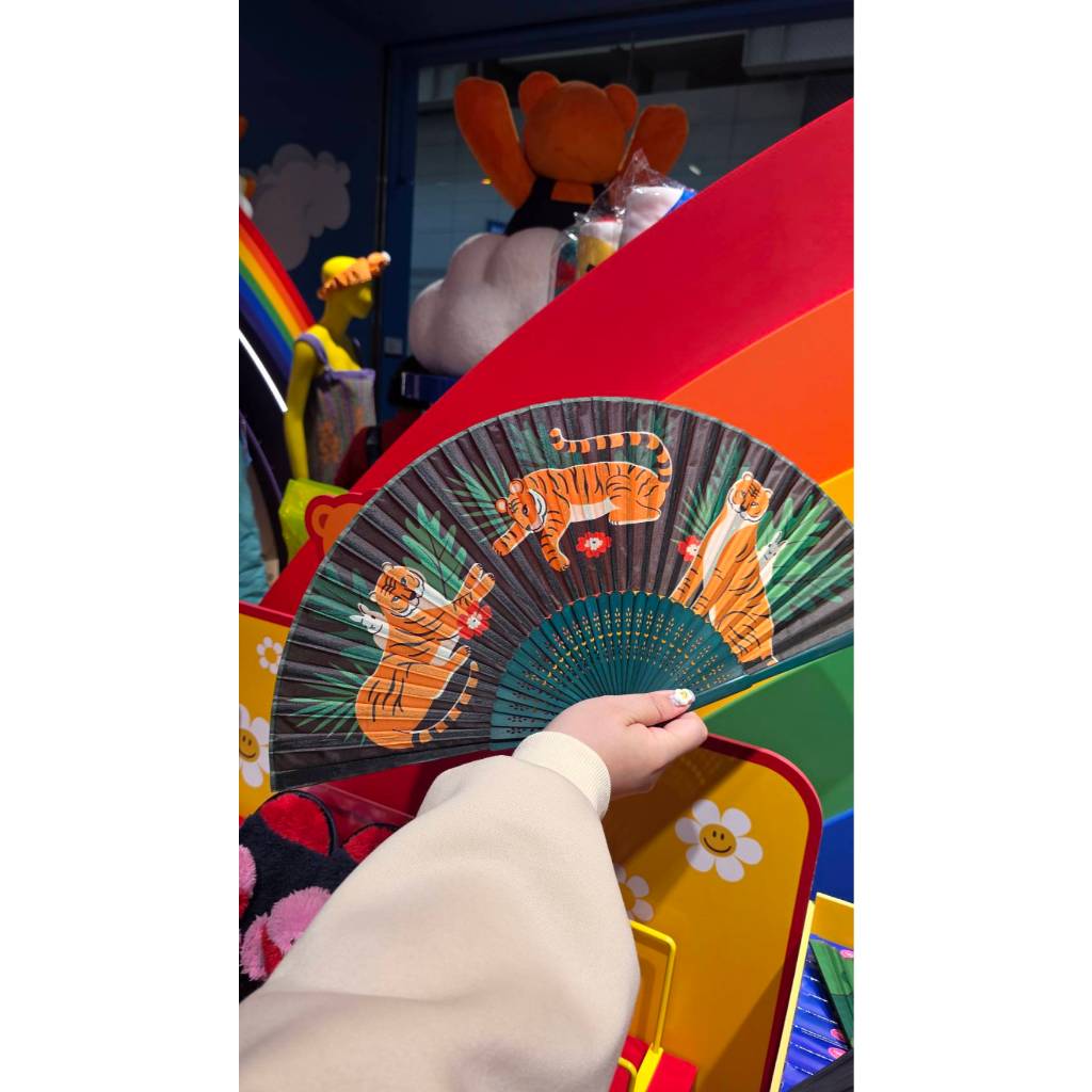 ( พร้อมส่ง ) Wiggle Wiggle Bamboo Floding Hand Fan พัดไม้ไผ่ ราคา ถูกที่สุด ดีลบีเคเค แกลเลอรีภาพที่ 5