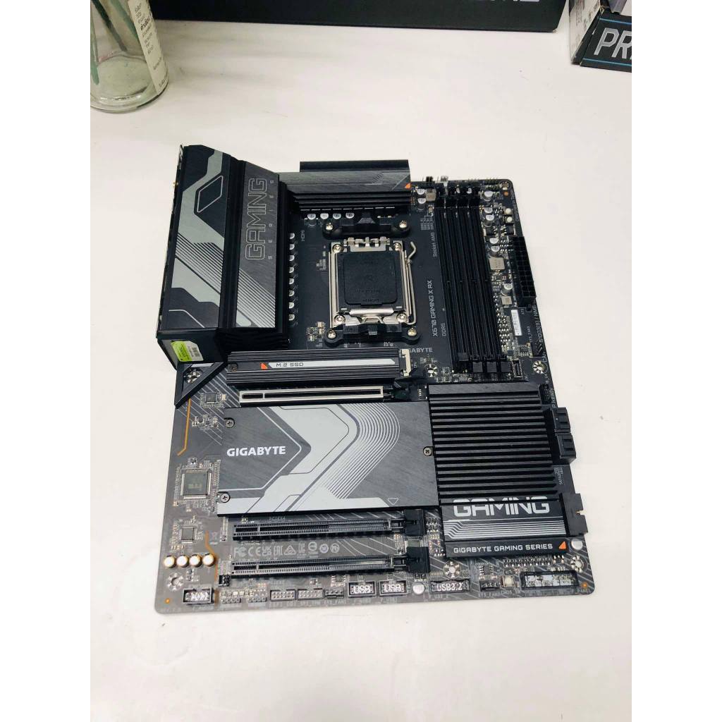 MAINBOARD  GIGABYTE X670 GAMING X AX wifi  (AM5) ไม่มีกล่อง มีเสา wifi ประกันเหลือ
