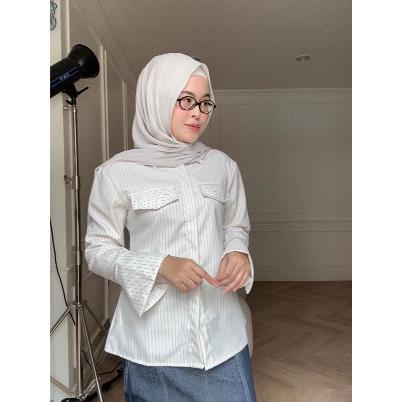 Easy elegance shirt เสื้อทรงกึ่งโค้ทมีเชือกสามารถผูกข้างหลังเข้ารูปแนวเรียบหรูใส่สบาย [N Able style]