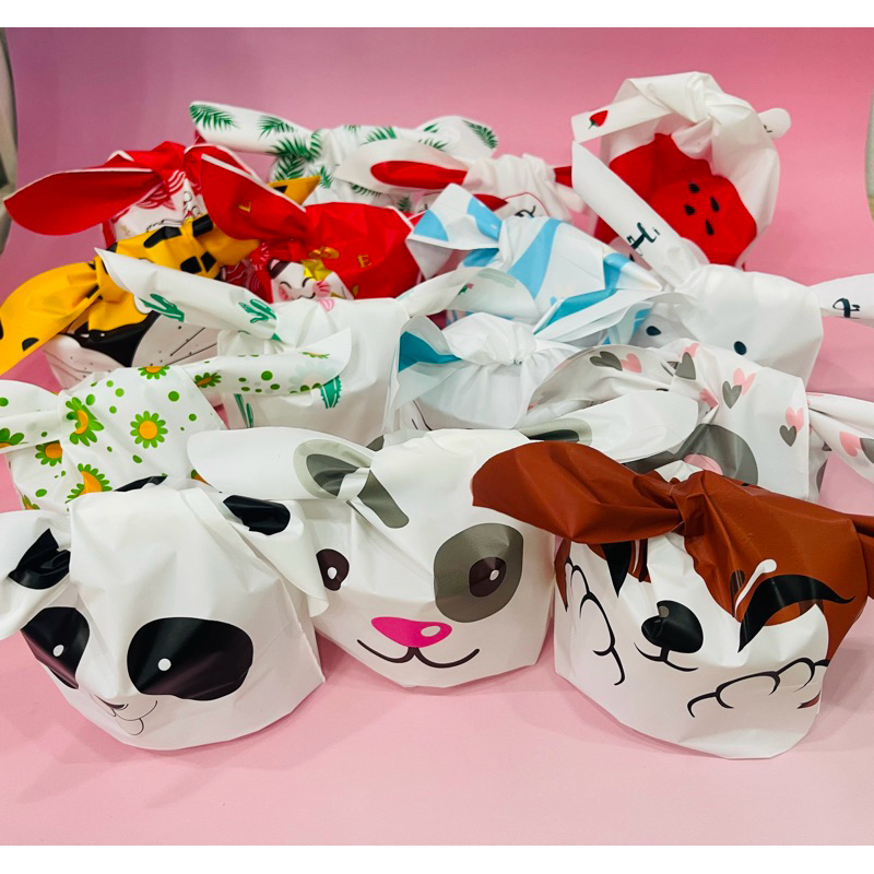 โล๊ะๆๆ  ถุงผูกหูกระต่าย ขนาด 13.5*21 cm.