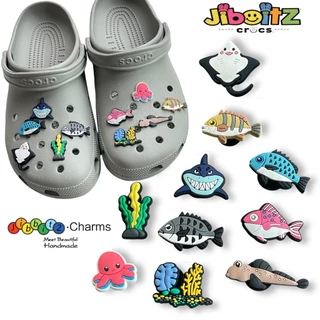 พร้อมส่ง jibbitz ของตกแต่งรองเท้า จิ๊บบิท ต้นไม้ เรือ ปลา ชอบเที่ยวทะเล มาจัดค่ะ DIY crocs