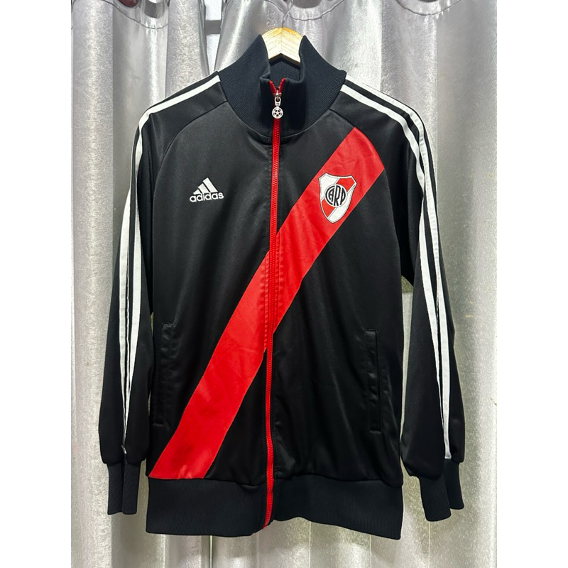 เสื้อแจ็คเก็ต Adidas สโมสร RiverPlate ดำตัดแดงแถบขาว
