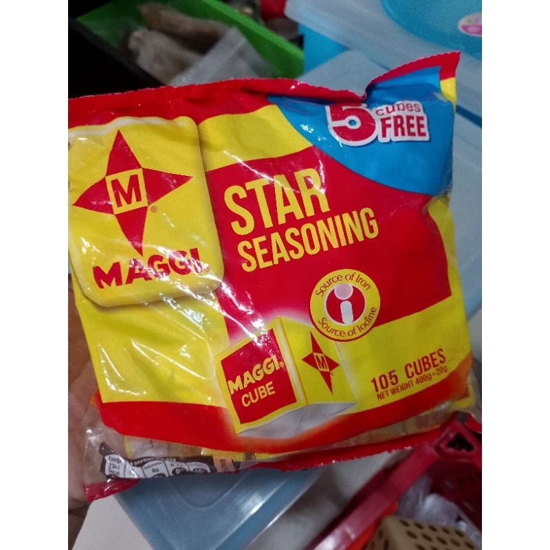 Maggie Star Seasoning 100 cubes/pack 690฿