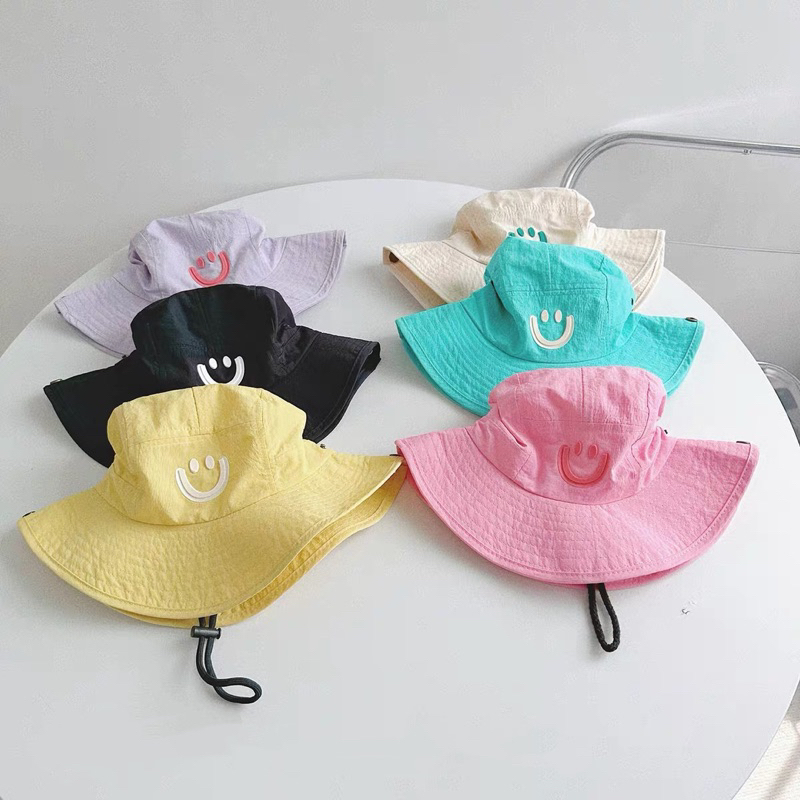 [New] หมวกผ้าร่มเด็กโต ปีกกว้างอิโมจิยิ้ม สีสันสดใส