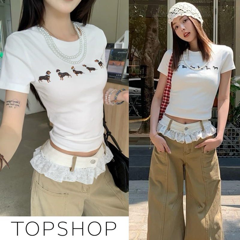 STR พร้อมส่ง🐕‍🦺🦮Baby Teeสไตล์เจนนี่ Y2k เสื้อรัดรูป เสื้อยืดแขนสั้นสีขาว พิมพ์ดัชชุนด์ทรงเอวลอย เสื้อครอป สไตล์เกาหลี