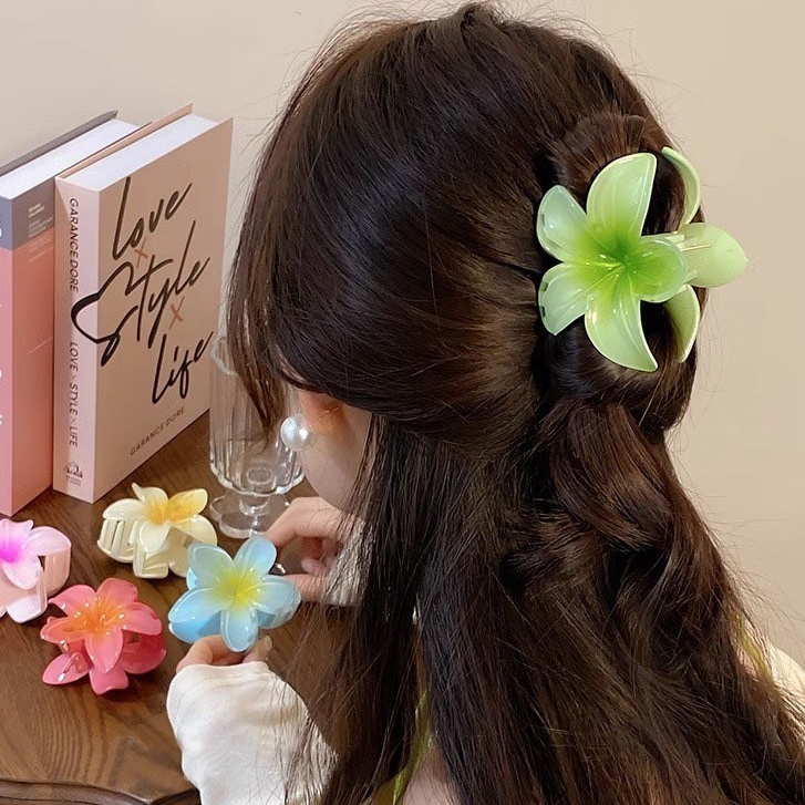 GFV กิ๊ฟหนีบผมลายดอกไม้ สีน่ารัก กิ๊ฟติดผมแฟชั่น Accessory สำหรับผู้หญิง สินค้าพร้อมส่ง