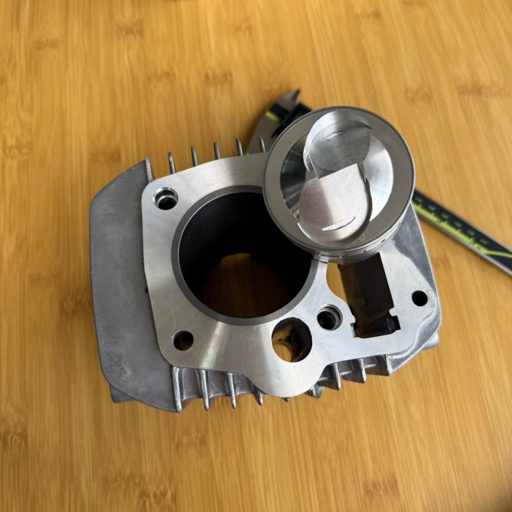 เสื้อลูกW125 57-59-66 2V-4V พร้อมปาดหัวหลบวาว แหวนสลักกิ๊ฟมีครบ