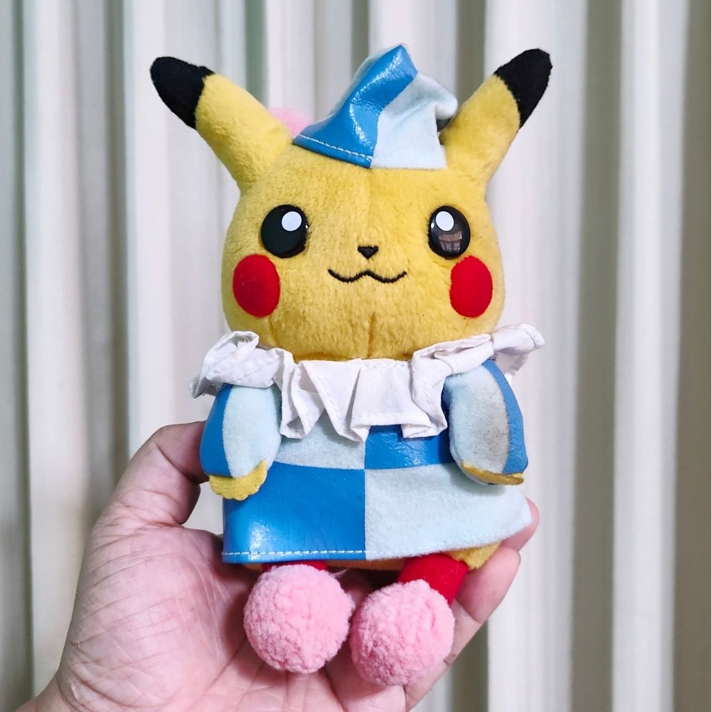 ตุ๊กตาผ้า Pikachu Pokemon Clown Costume Lucario and the Mystery of Mew Japan ปิกาจู พิคาชูโปเกม่อน ข