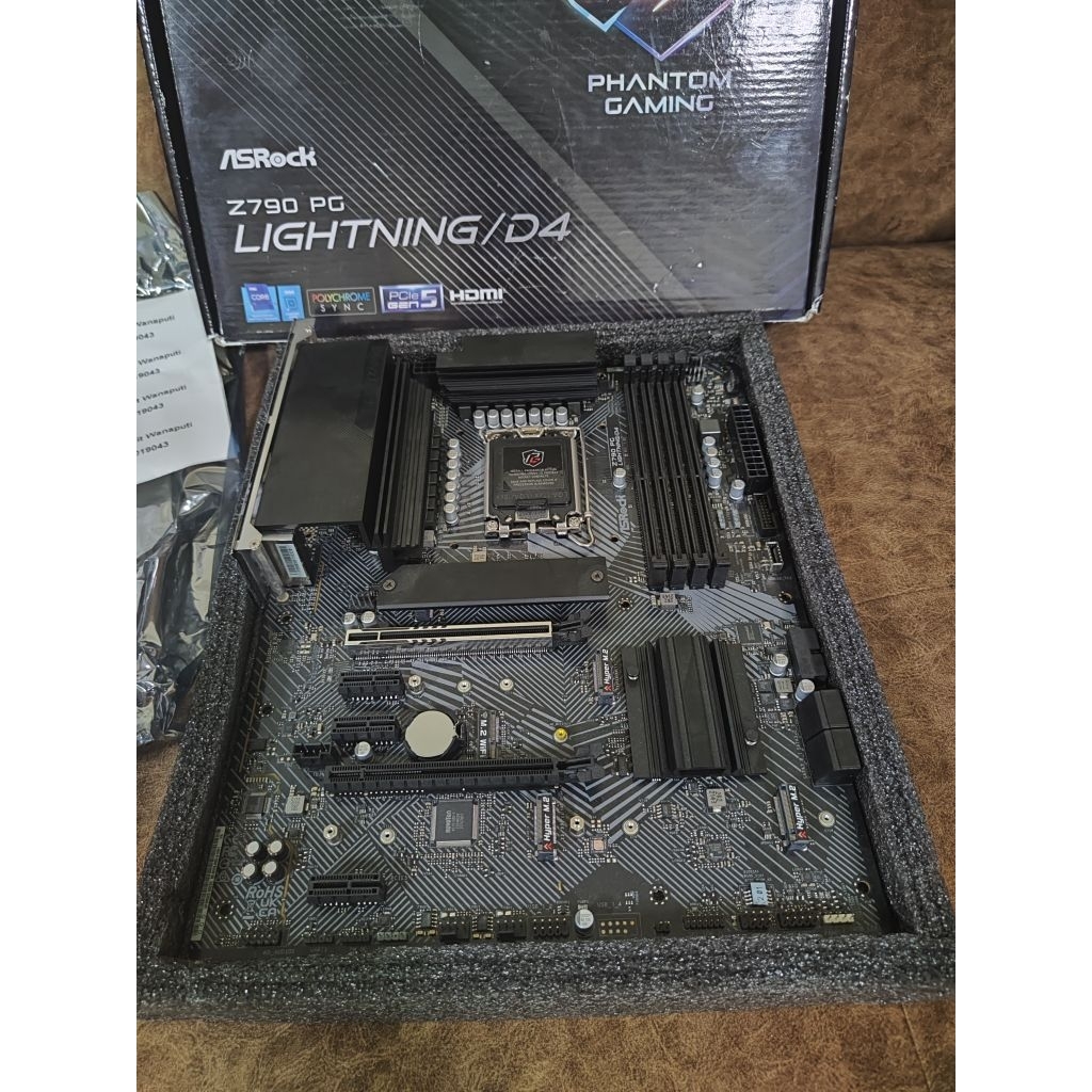 Asrock Z790 PG Ligthing /D4  For Intel 1700