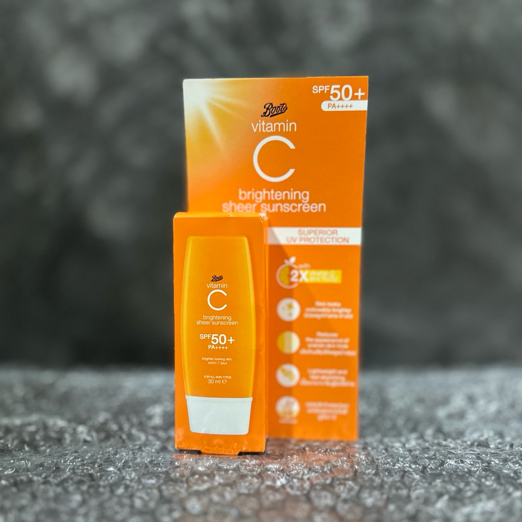 Boots  Vitamin C Brightening Sheer Sunscreen SPF50+ PA++++ 30ml. บู๊ทส์วิตามินซี ไบรทเ์ทนนิ่ง เชียร์ ซันสกรีน เอสพีเอฟ50