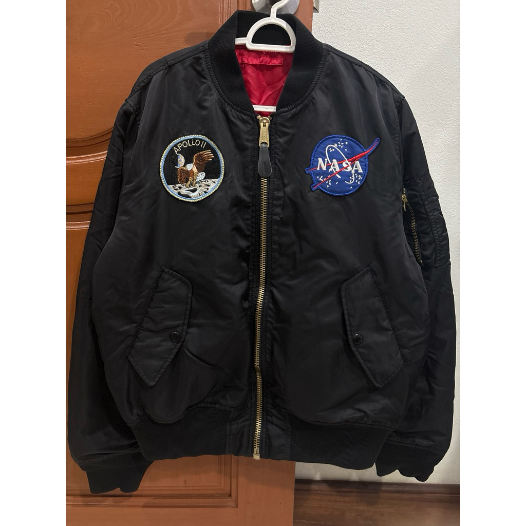 เสื้อแจ็คเก็ตบอมเบอร์ เสื้อแขนยาว Bomber แบรนด์ Alpha Industries (มือสอง)