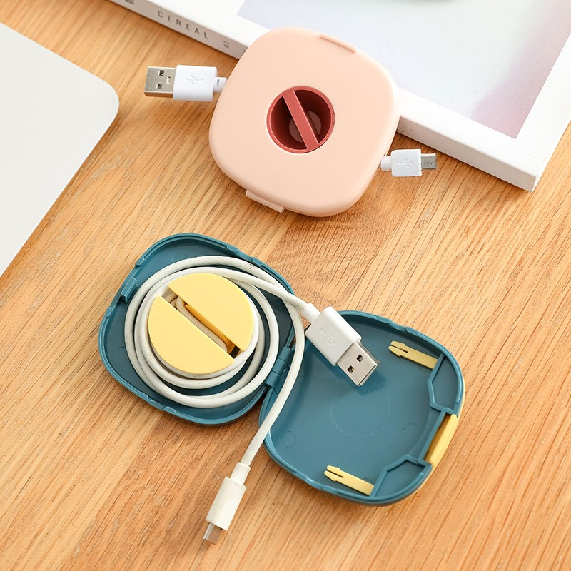 (พร้อมส่ง) two tone box - กล่องเก็บสายชาร์จ สายหูฟัง แบบพกพา เก็บสาย USB แบบสี่เหลี่ยมสองสี ตั้งโทรศัพท์มือถือได้