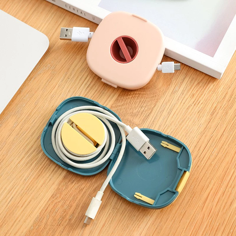 (พร้อมส่ง) two tone box - กล่องเก็บสายชาร์จ สายหูฟัง แบบพกพา เก็บสาย USB แบบสี่เหลี่ยมสองสี ตั้งโทรศัพท์มือถือได้
