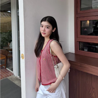 PlainandPlane Loro Knitted Vest เสื้อกั๊กไหมพรม