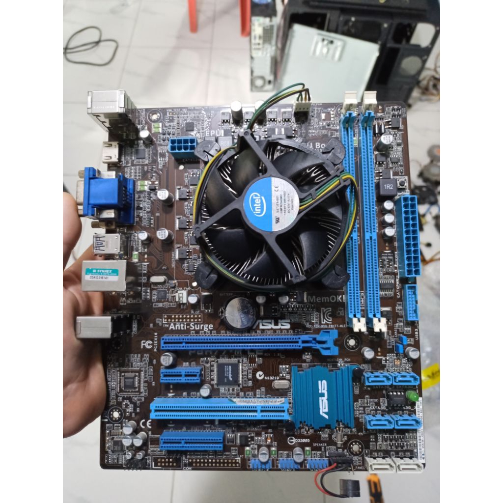 เมนบอร์ด ASUS P8H77 M-le พอตออนบอร์ด HDMI รุ่นรองท๊อป รองรับ CPU i3 i5 i7 Gen 2 และ Gen 3 รองรับแรม 