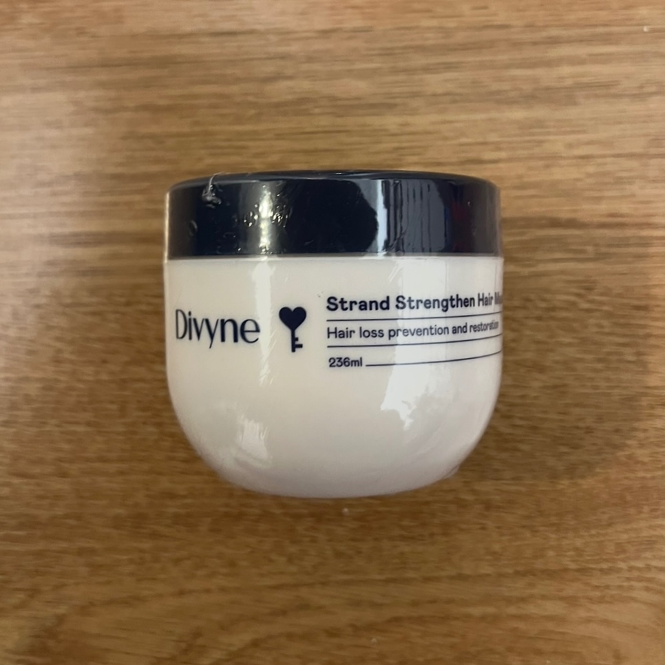 Divyne แฮร์มาส์ก ลดผมร่วง เพื่อผมดกหนามั่นใจ
Strand Strengthen Hair Masque