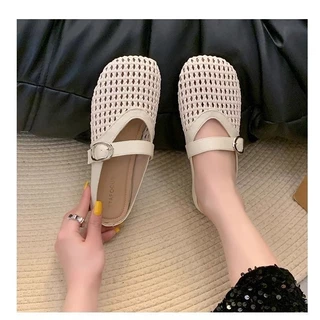 แฟชั่นใหม่ รองเท้าแตะอินเทรนด์ แตะลําลอง ใส่ง่าย พื้นนุ่มไม่เจ็บเท้า ราคาหลักสิบ พร้อมส่ง