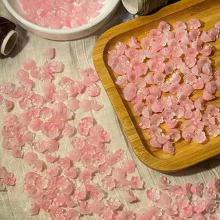 (ส่งจากไทย!!)ลูกปัดดอกระฆังแก้ว ลูกปัดดอกไม้ 10 ชิ้น (Lily of the Valley) DIY