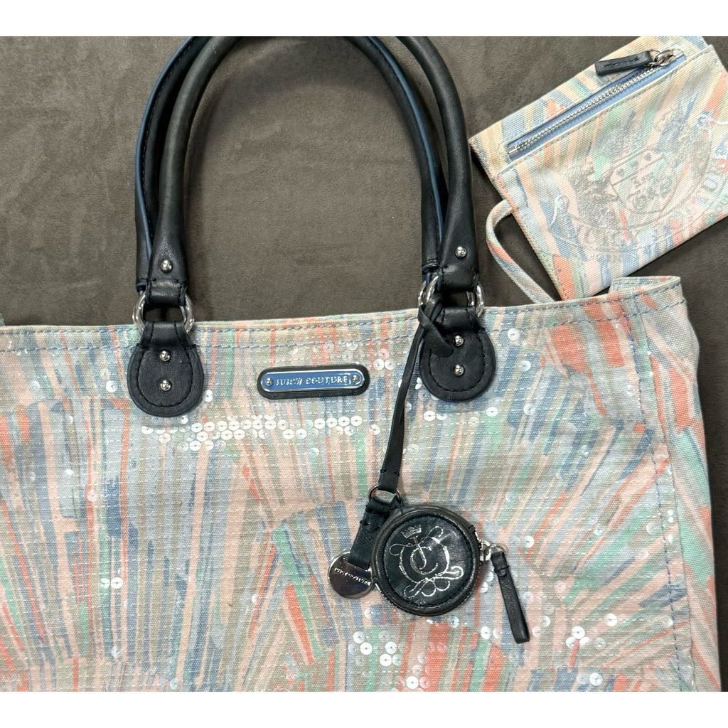 กระเป๋าJuicy Couture(จูซี่ กูตูร์)แบรนด์USA🩵🧡แท้💯(อุปกรณ์ครบ ใบใหญ่ ปักเลื่อมด้านหน้า)