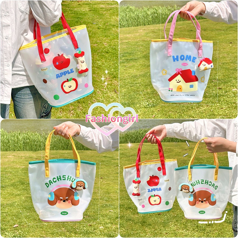 Fashion girl🧸🧸มาพร้อมจี้ของเล่น❗ สไตล์น่ารัก กระเป๋าถือ กระเป๋าชายหาดลายการ์ตูน กันน้ำ สไตล์ใส