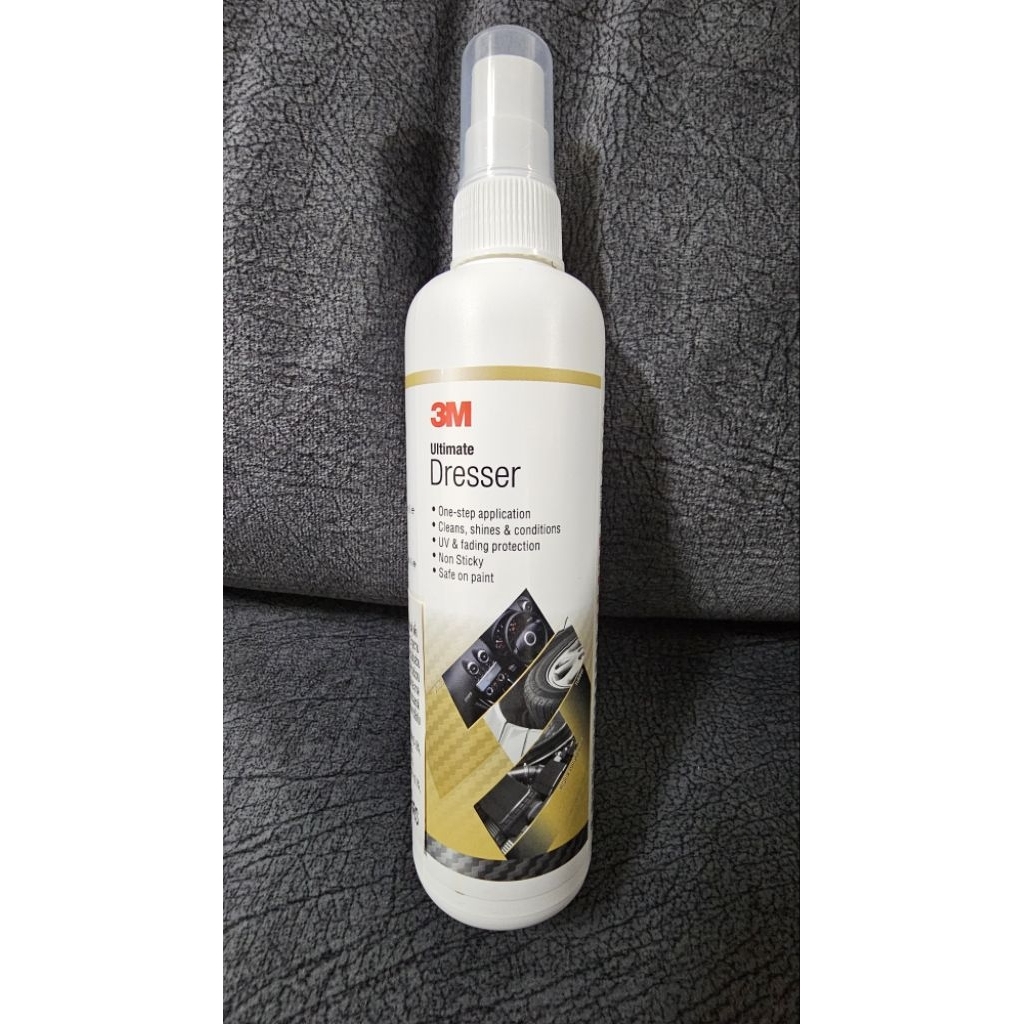 น้ำยาเคลือบชิ้นส่วนพลาสติก ไวนิล ยาง และเครื่องยนต์ 250ml Ultimate Dresser 3M