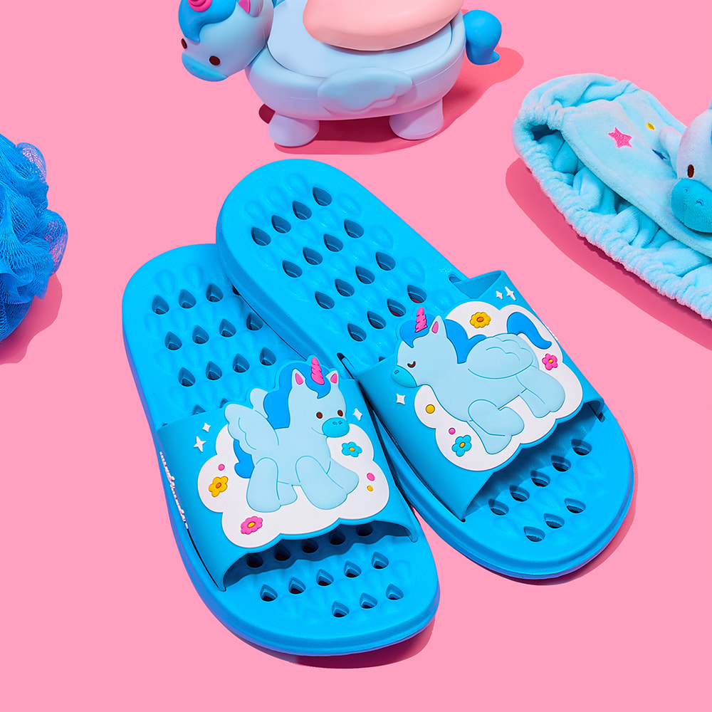 ( พร้อมส่ง ) Wiggle Wiggle Bathroom Slipper รองเท้าเดินในห้องน้ำ