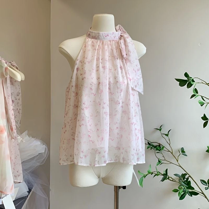[Sheing office]🌟พร้อมส่ง🌟เสื้อเชิ้ตผ้าชีฟองแขนกุดคอฮอลเตอร์ลายดอกไม้สำหรับผู้หญิง เสื้อเปิดไหล่ช่วงฤดูร้อน