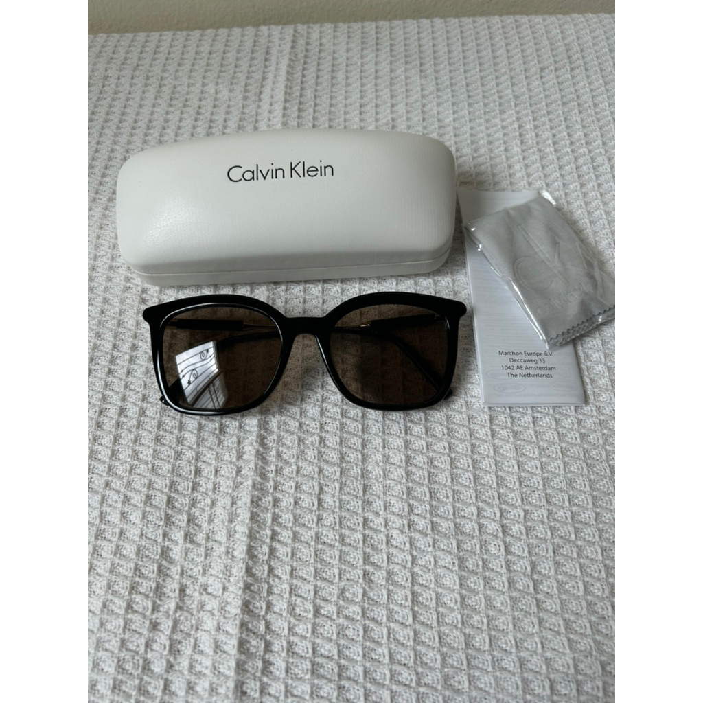 แว่นกันแดดCaIvin KIein 3204 ของแท้100%