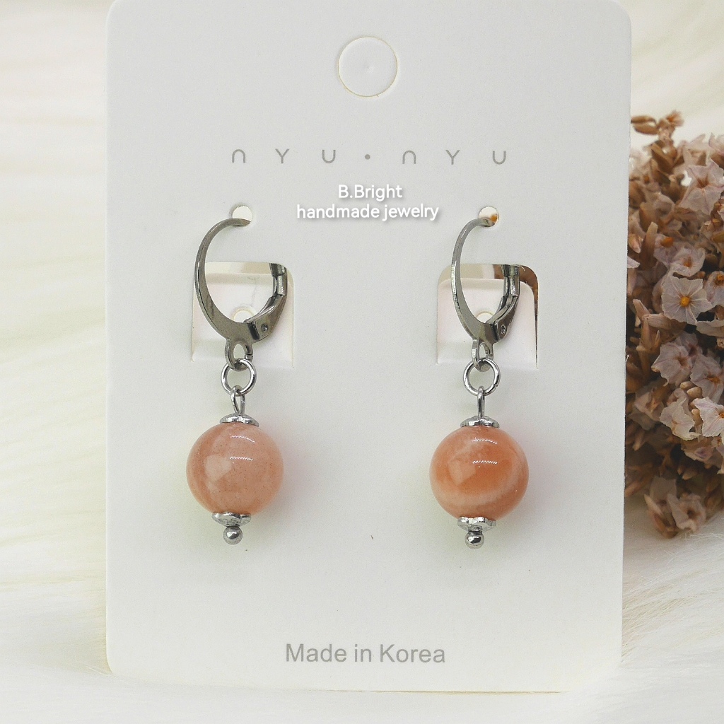 มีส่งด่วน ต่างหูหินแท้ Peach moonstone 9-10 mm. อะไหล่สแตนเลส งานทำมือ พร้อมส่งค่ะ