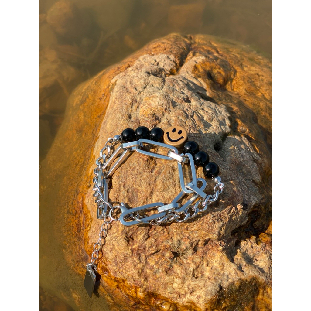 SORRY MAMA Smiley face bracelet01