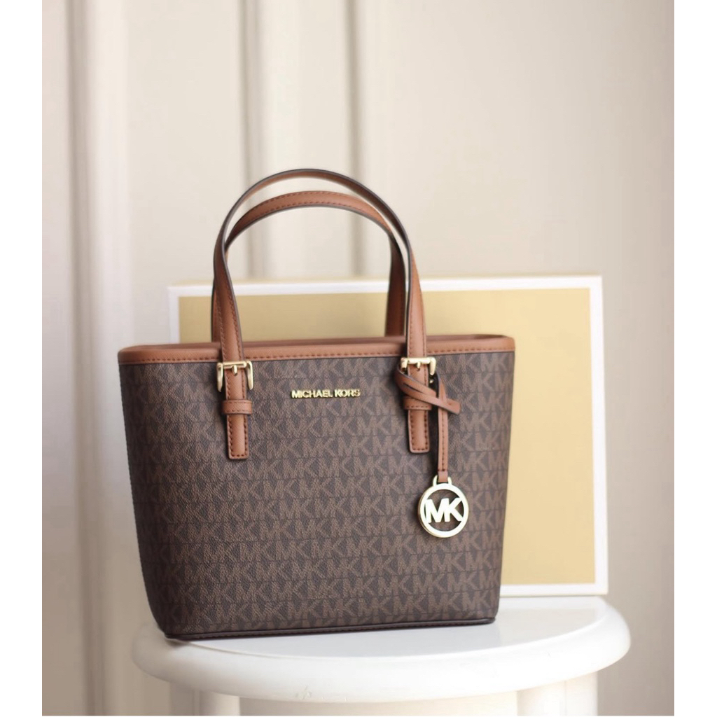 MICHAEL KORS JET SET TRAVEL EXTRA-SMALL LOGO TOP-ZIP TOTE BAG มีหลายสี