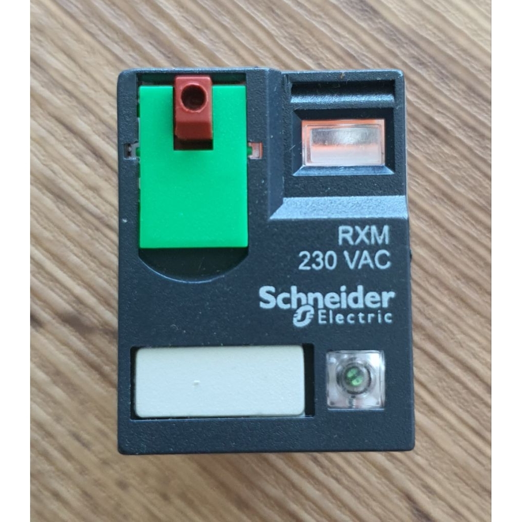 Relay Schneider RXM4AB2P7 220-230VAC 8A 14-pin