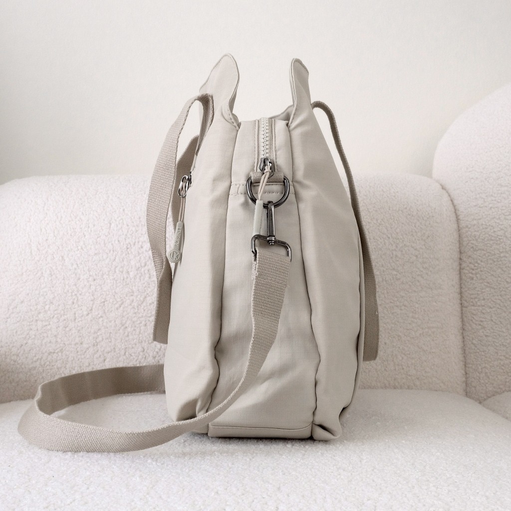 กระเป๋าถือ กระเป๋าสะพาย รุ่น 3928 ยี่ห้อ LINGKY #มีเก็บปลายทาง #กระเป๋าสะพาย - รูปที่ 4