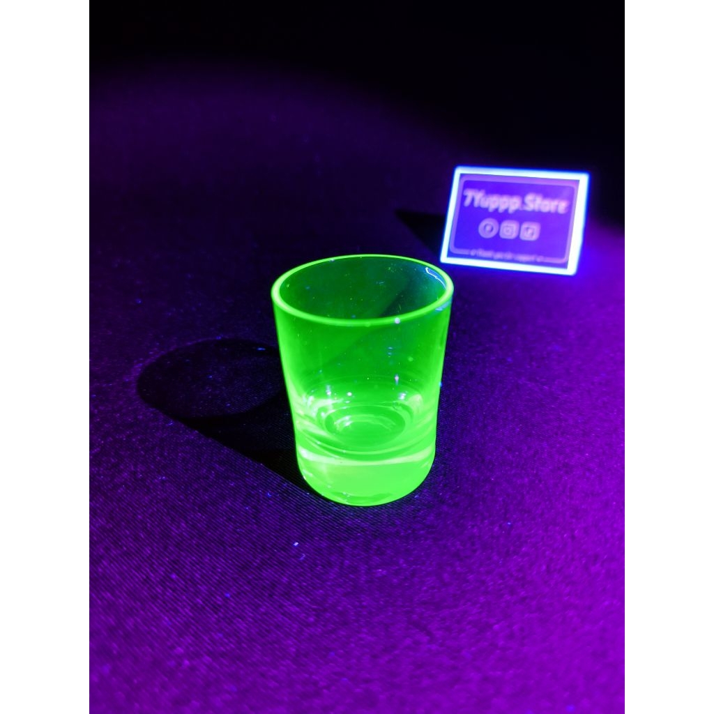 แก้วยูเรเนียม แก้วช็อตยูเรเนียม แก้วเรืองแสง แก้วเป๊กยูเรเนียม Uranium glass
