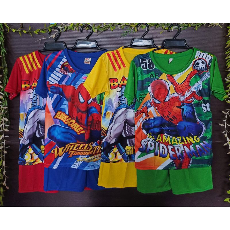 ชุดผ้ามันเด็กประมาณ 3-5 ขวบ ราคาชุดละ 42-49 บาท