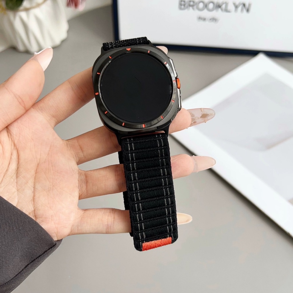สินค้าใหม่ พร้อมส่งจากไทย สายนาฬิกา Samsung Watch 7 Ultra สายแบบผ้า งานสุดเท่ห์ สายเฉพาะรุ่น ใช้ได้แค่ Samsung Ultra