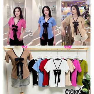 💰Pangpang💰เสื้อครอป คอวีแขนสั้น แต่งโบว์ดำ แหวกน่า ผ้าท็อปฟี…