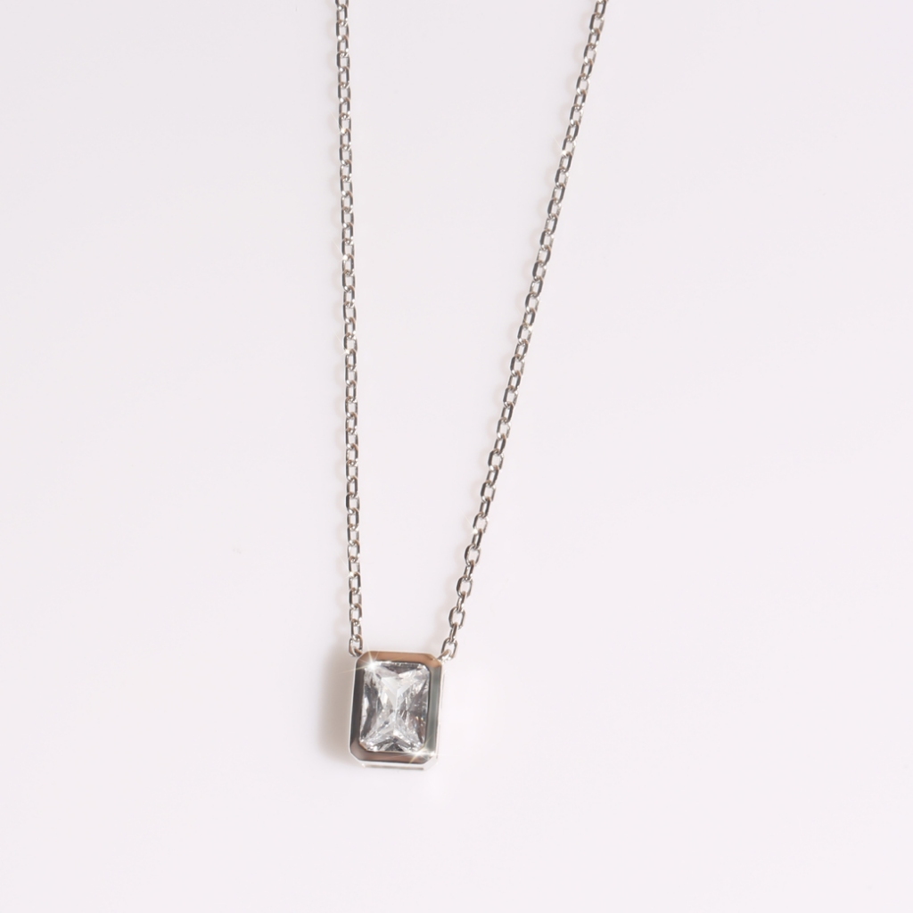 SWAN قلادة فضة Emerald Bezel بزركون — صورة 7